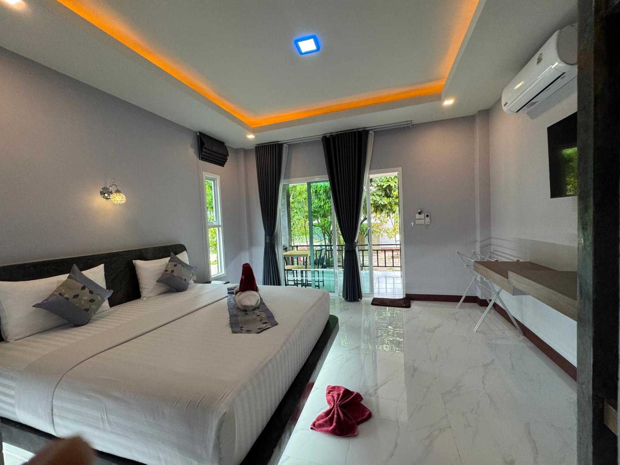 Pana Long Beach Resort - Sha Plus Ko Lanta Buitenkant foto